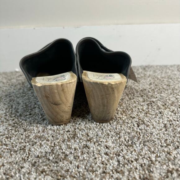 MAGUBA Women's Swedish Clog Size 5 In Black - Picture 3 of 7